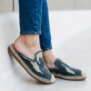 Yellow Box Lazaro camo slip on espadrilles mules